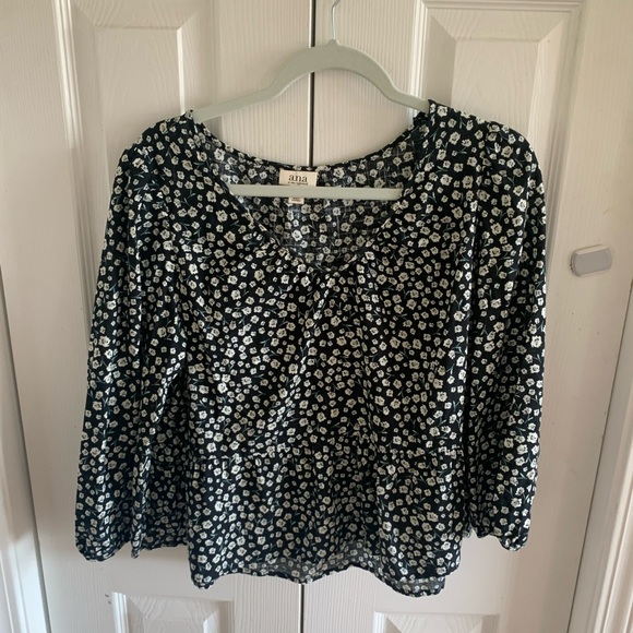 ana medium blouse in great condition - Picture 1 of 2
